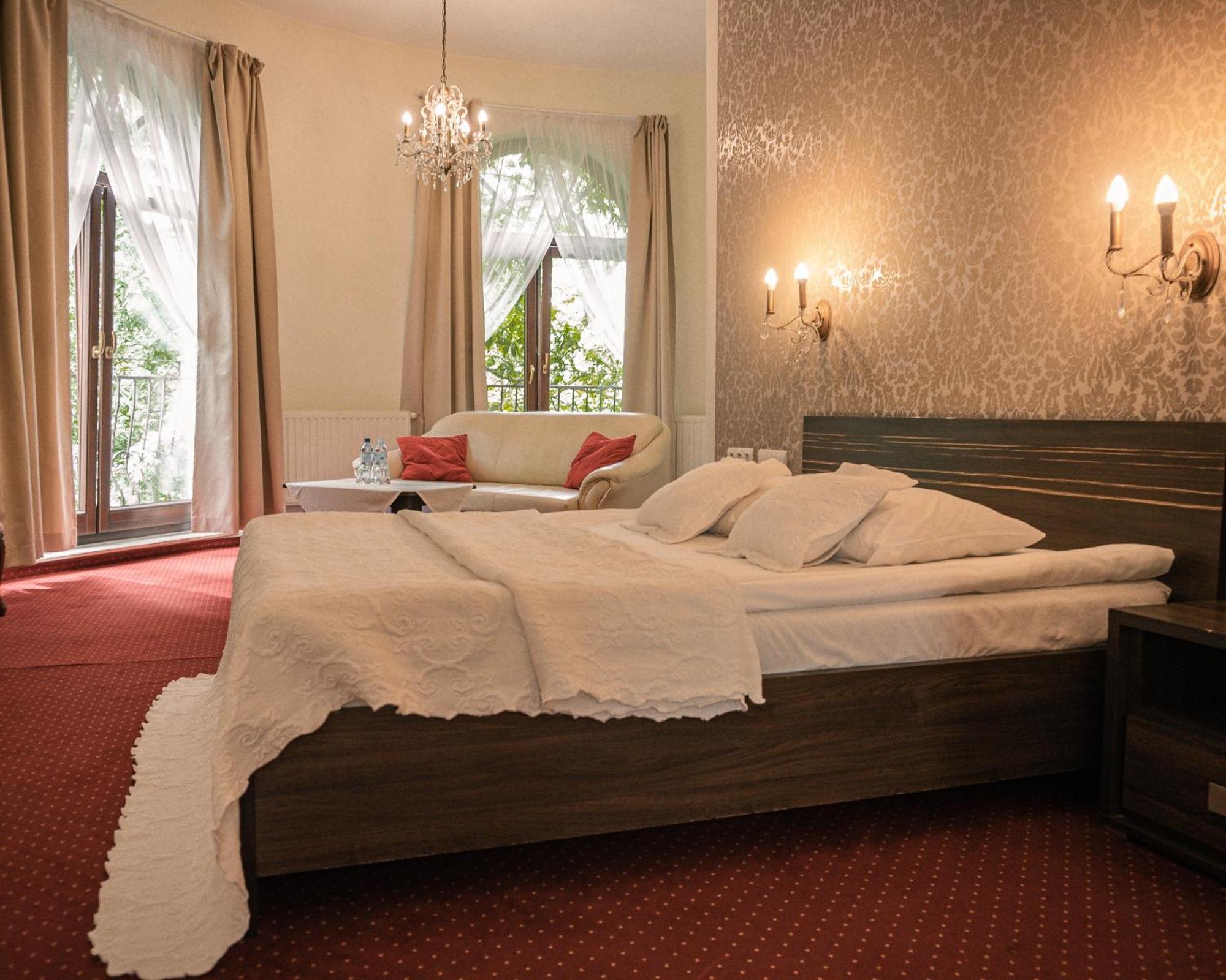 Hotel Korona ريبنيك المظهر الخارجي الصورة